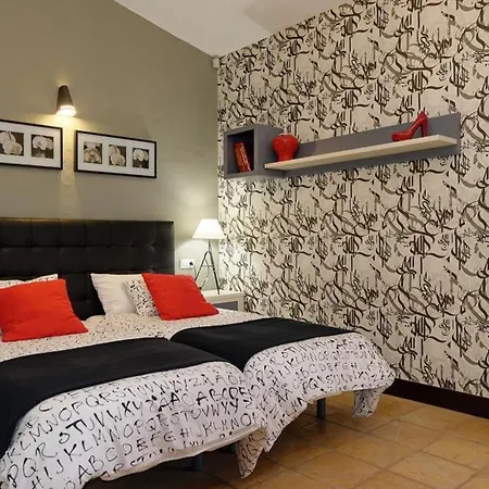 Sleeps 8 Pool Wifi Tetir