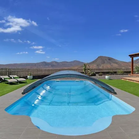 Sleeps 8 Pool Wifi * Tetir