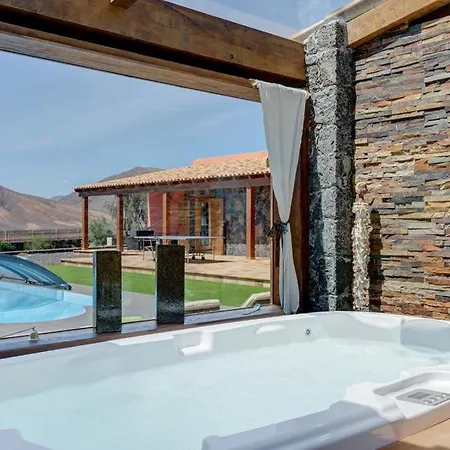Sleeps 8 Pool Wifi